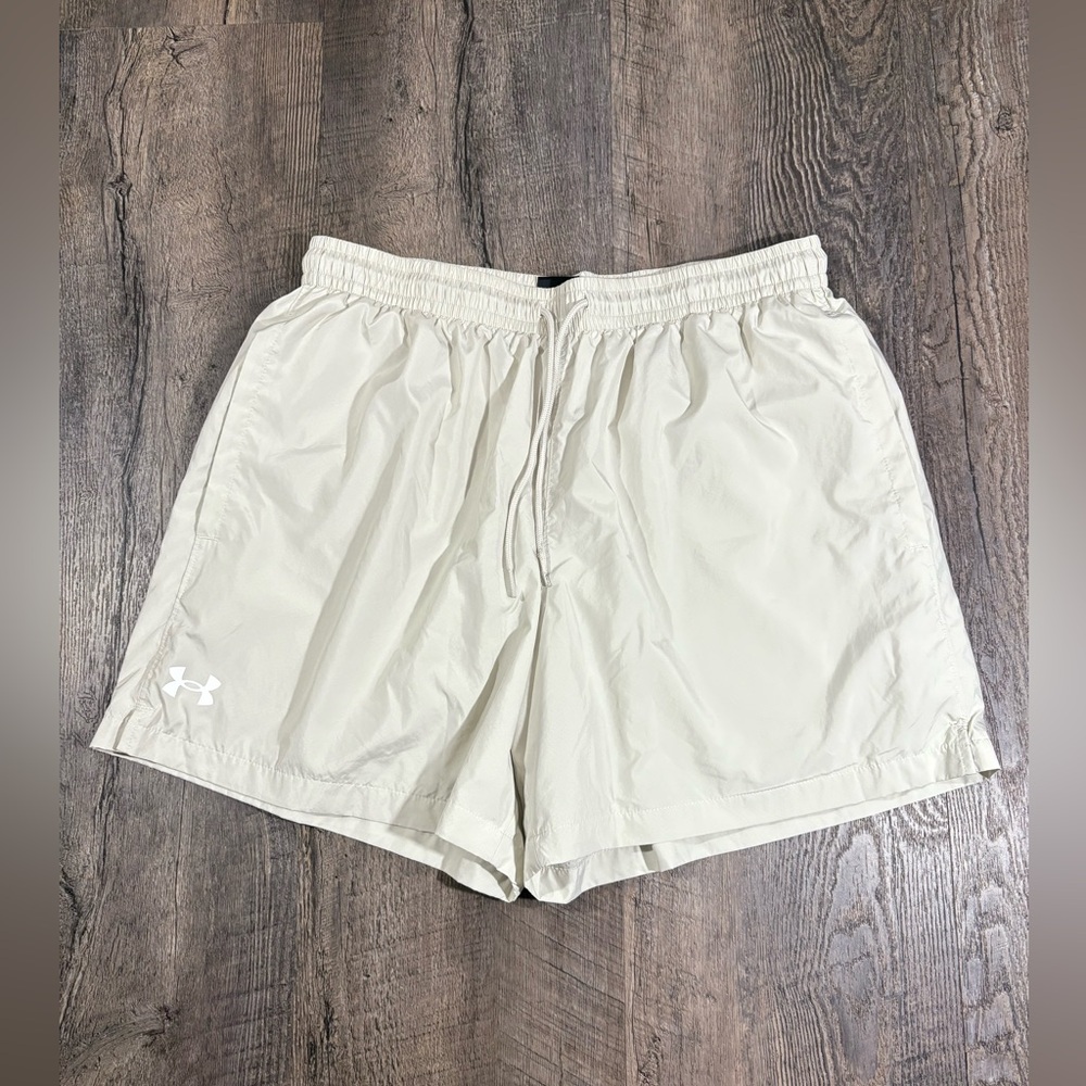 UNDER ARMOUR Above Knee Mens Shorts